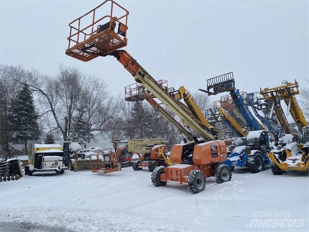 JLG 600S Teleskooppipuominostimet