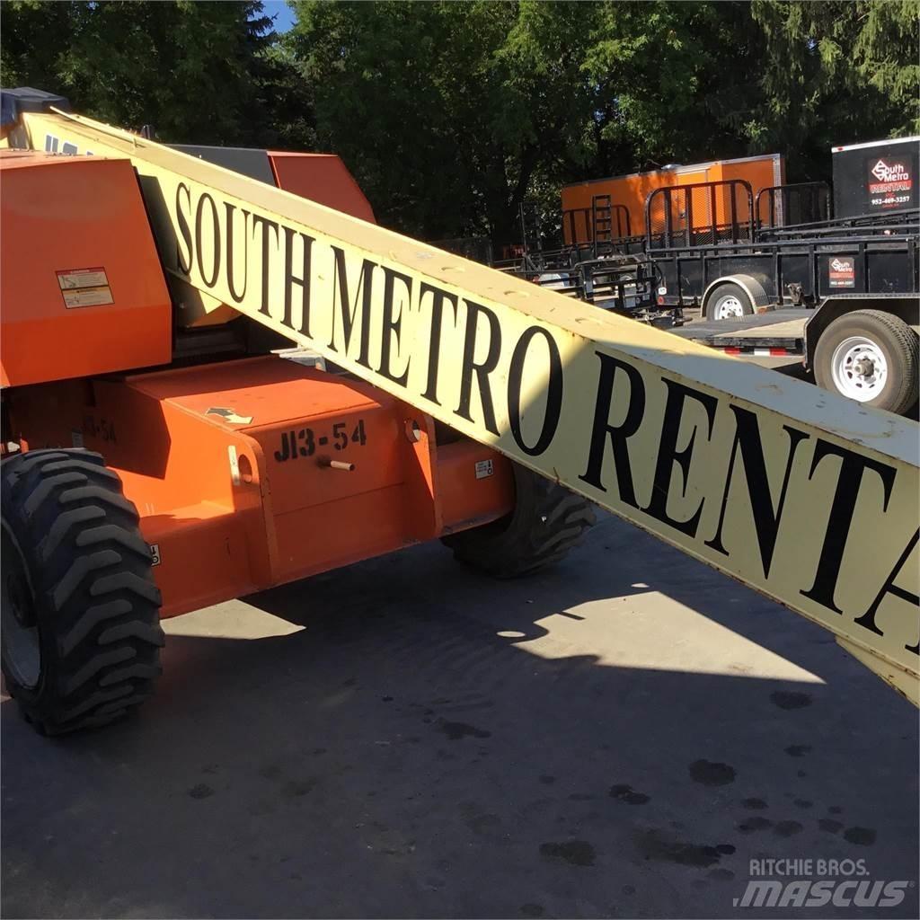 JLG 600S Teleskooppipuominostimet