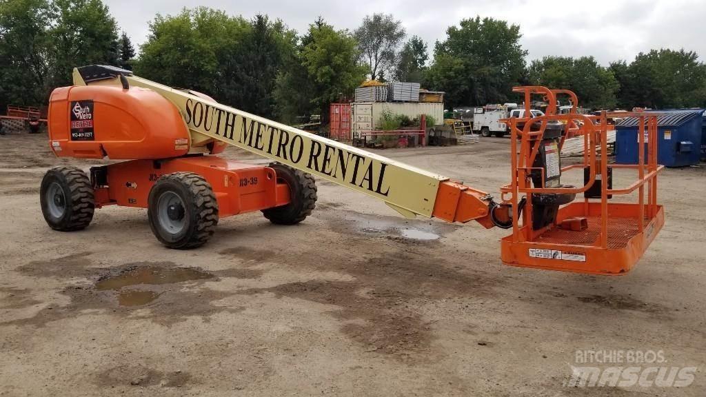 JLG 600S Teleskooppipuominostimet