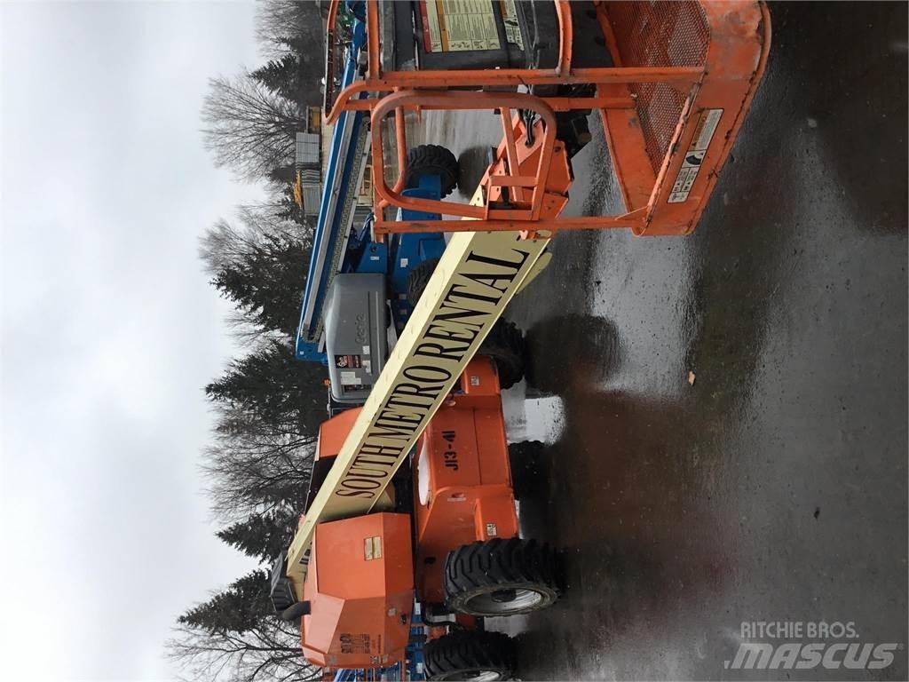 JLG 600S Teleskooppipuominostimet
