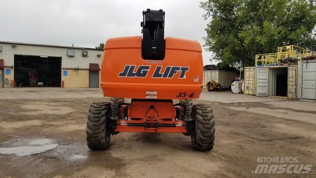 JLG 600S Teleskooppipuominostimet