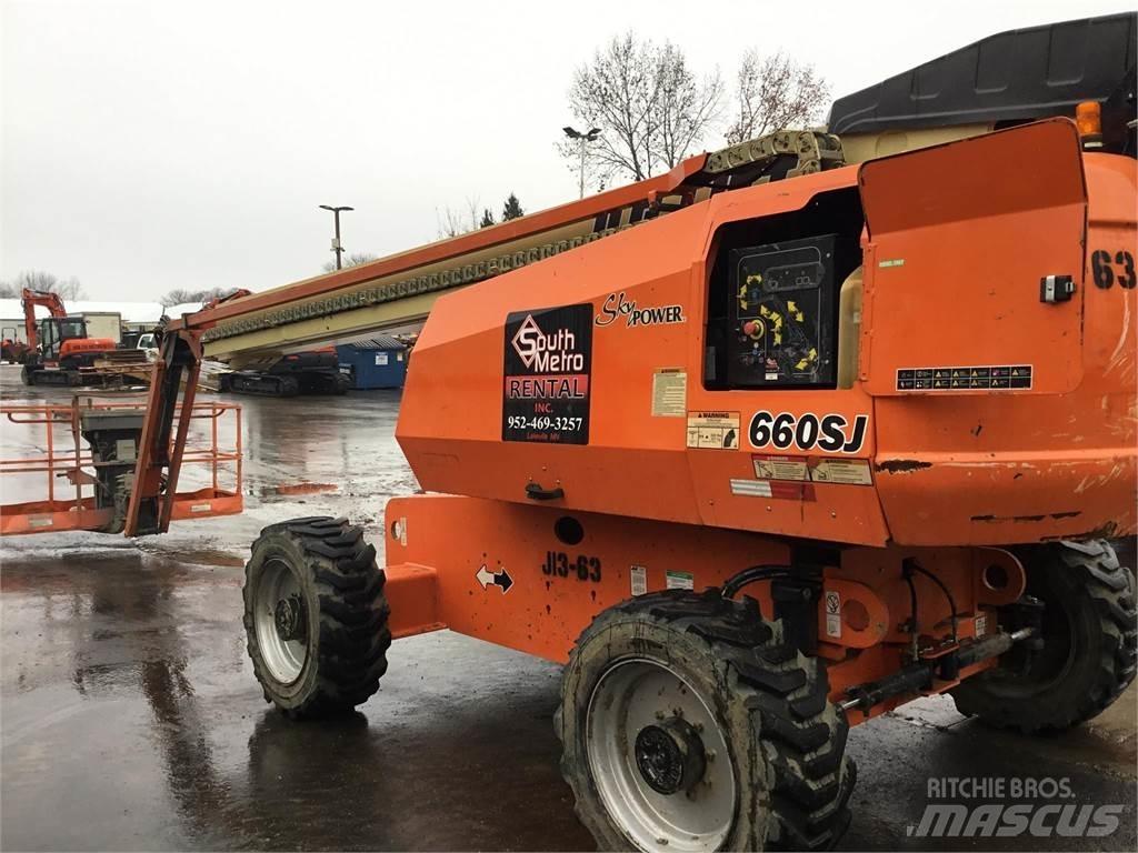 JLG 660SJ Teleskooppipuominostimet
