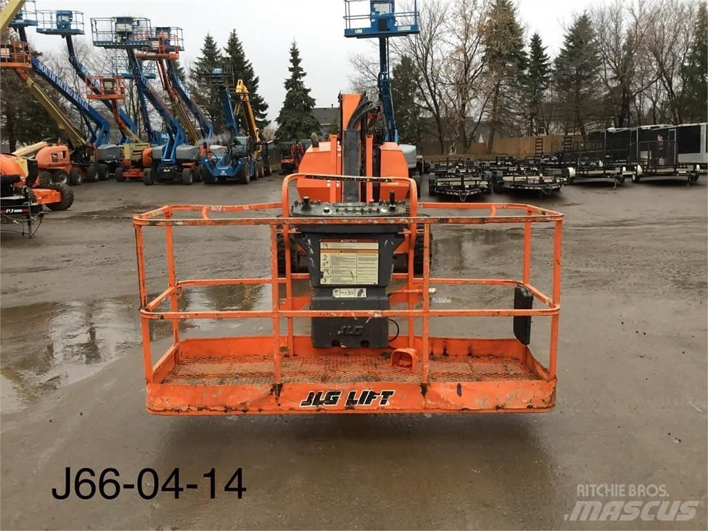 JLG 660SJ Teleskooppipuominostimet