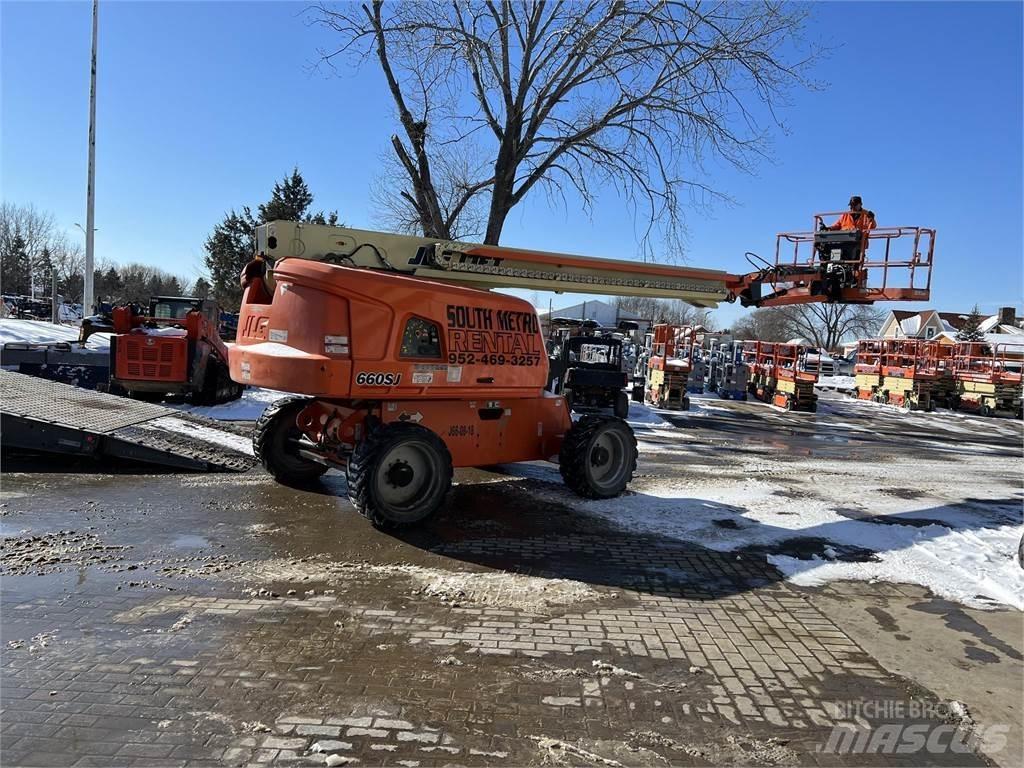 JLG 660SJ Teleskooppipuominostimet