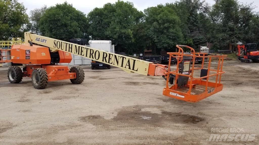 JLG 800S Teleskooppipuominostimet