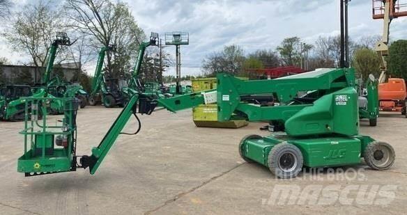 JLG E400AJPN Kuukulkijat