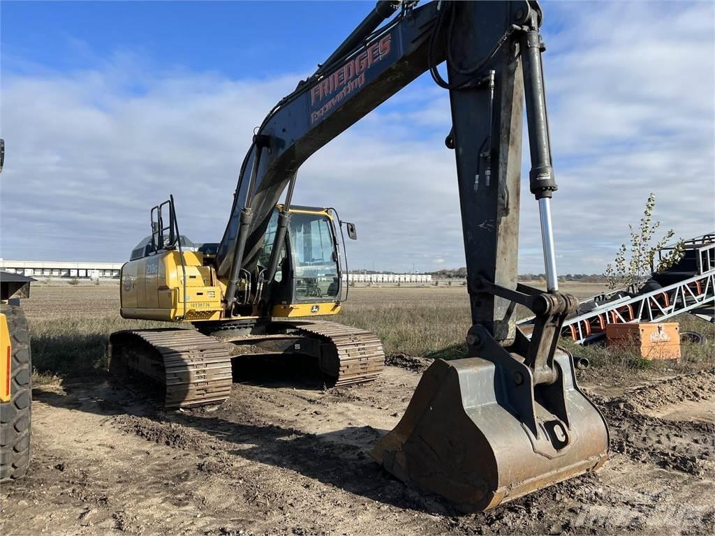 John Deere 210G LC Telakaivukoneet