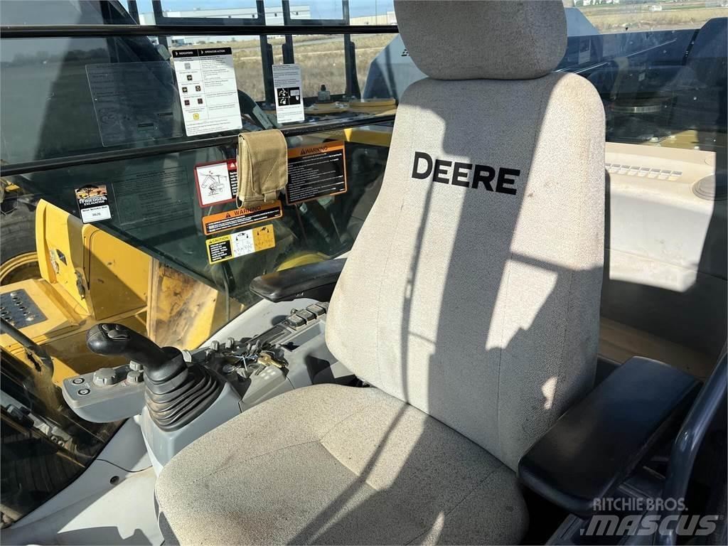 John Deere 210G LC Telakaivukoneet