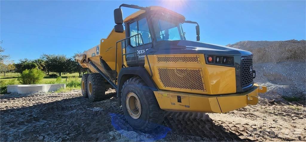 John Deere 310E Dumpperit