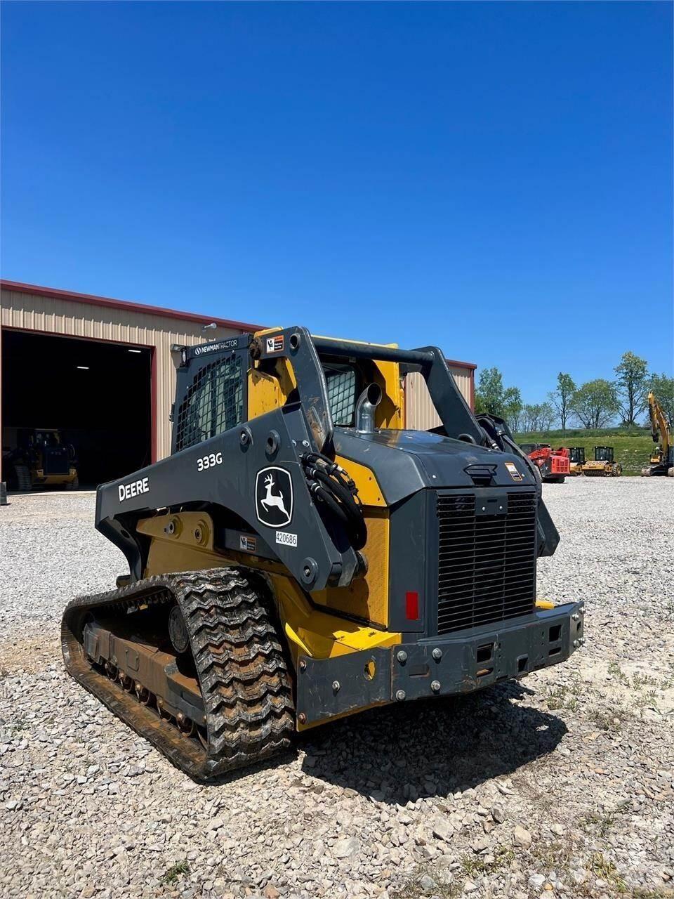 John Deere 333G Liukuohjatut kuormaajat