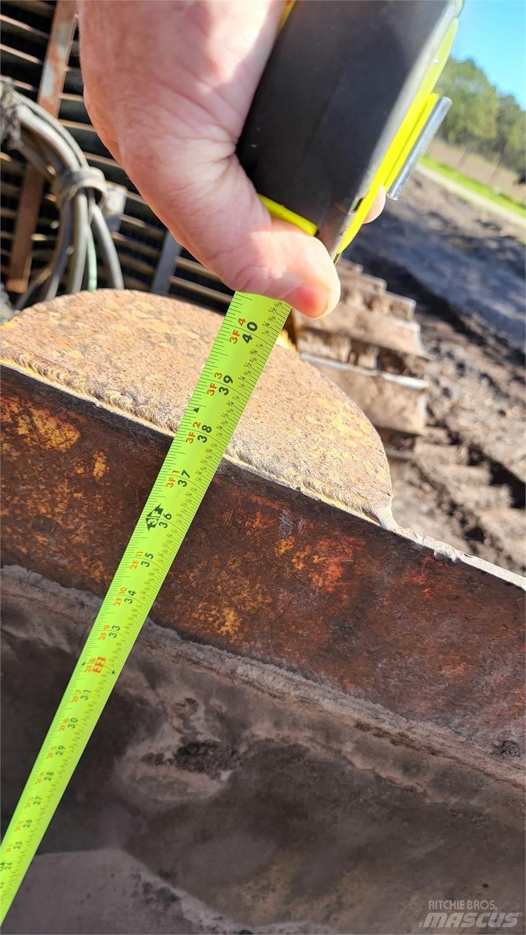 John Deere 450H LT Telaketjupuskutraktorit