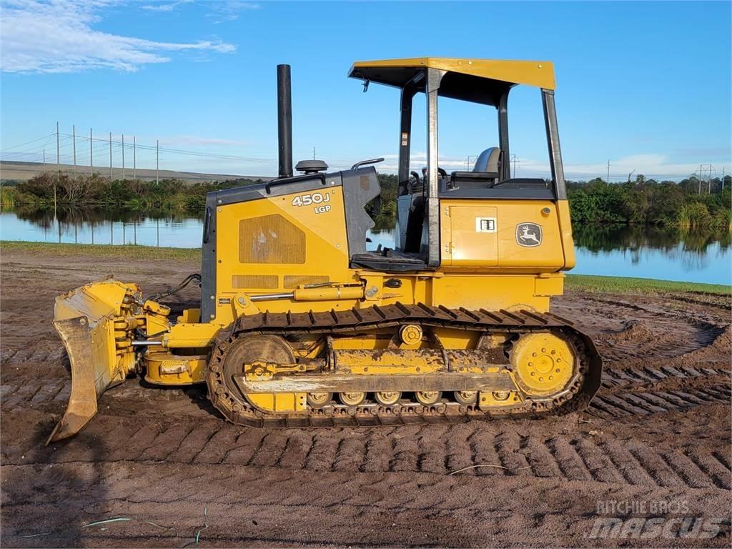 John Deere 450J LGP Telaketjupuskutraktorit