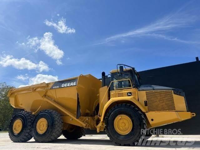John Deere 460E Dumpperit