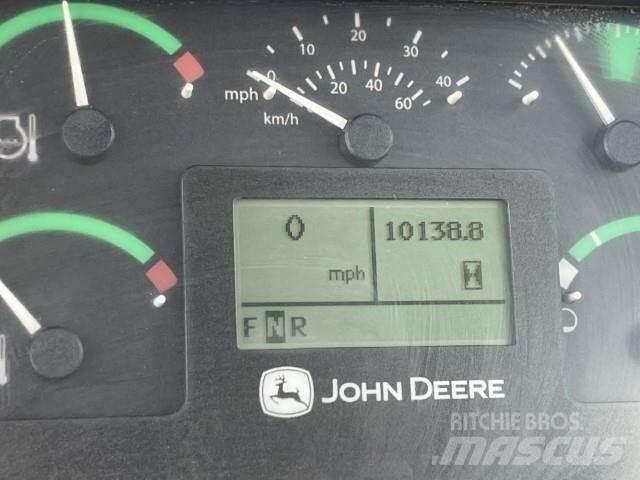 John Deere 460E Dumpperit