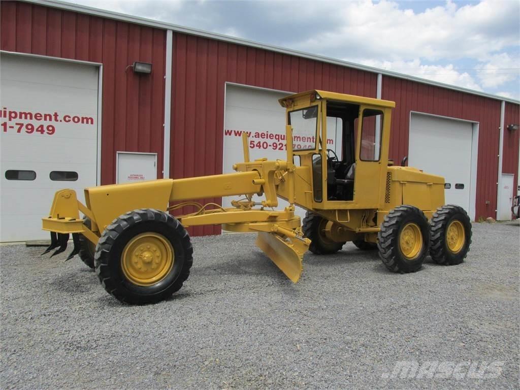 John Deere 570 Tiehöylät