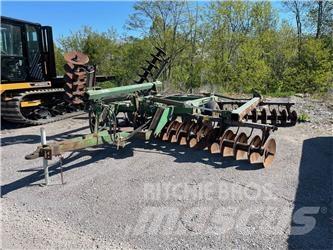 John Deere 640 Kiekkomultaimet ja lautasäkeet