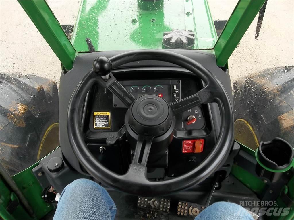 John Deere 648H Juontokoneet
