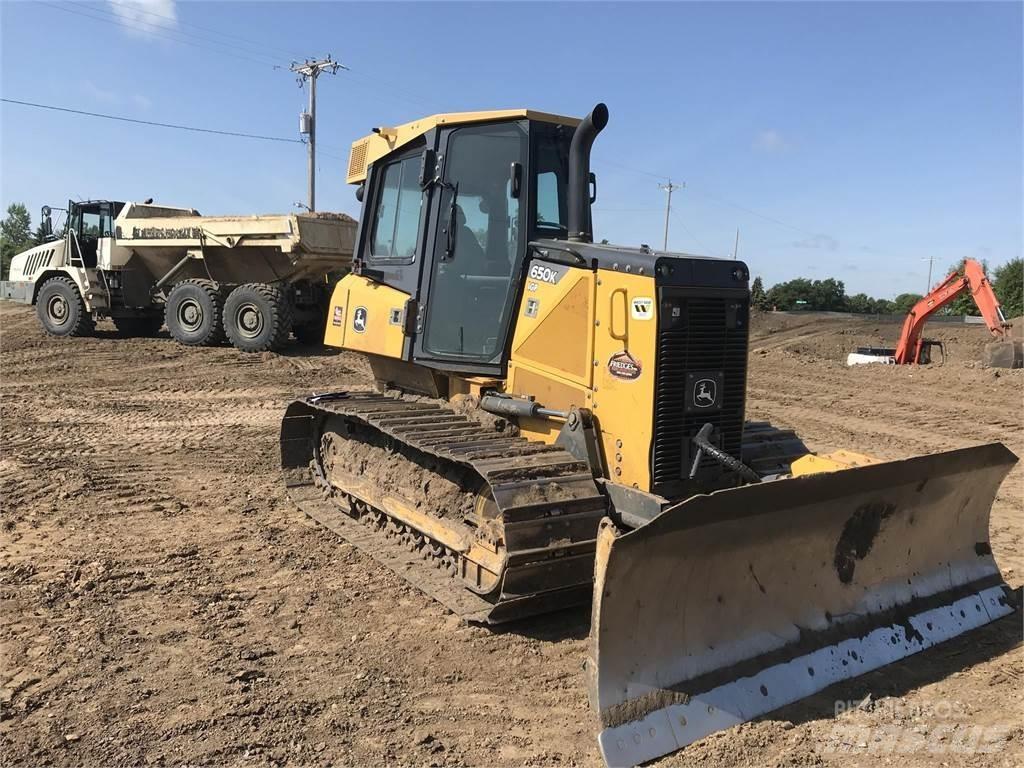 John Deere 650K LGP Telaketjupuskutraktorit
