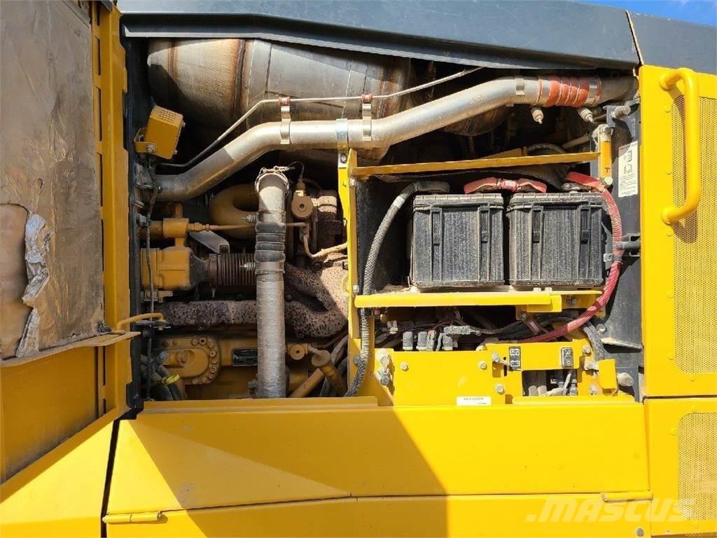 John Deere 672G Tiehöylät