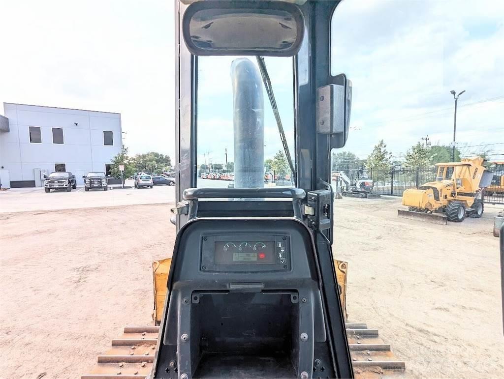 John Deere 700K Telaketjupuskutraktorit