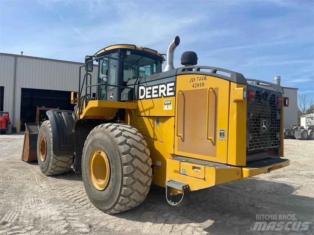 John Deere 744K Pyöräkuormaajat
