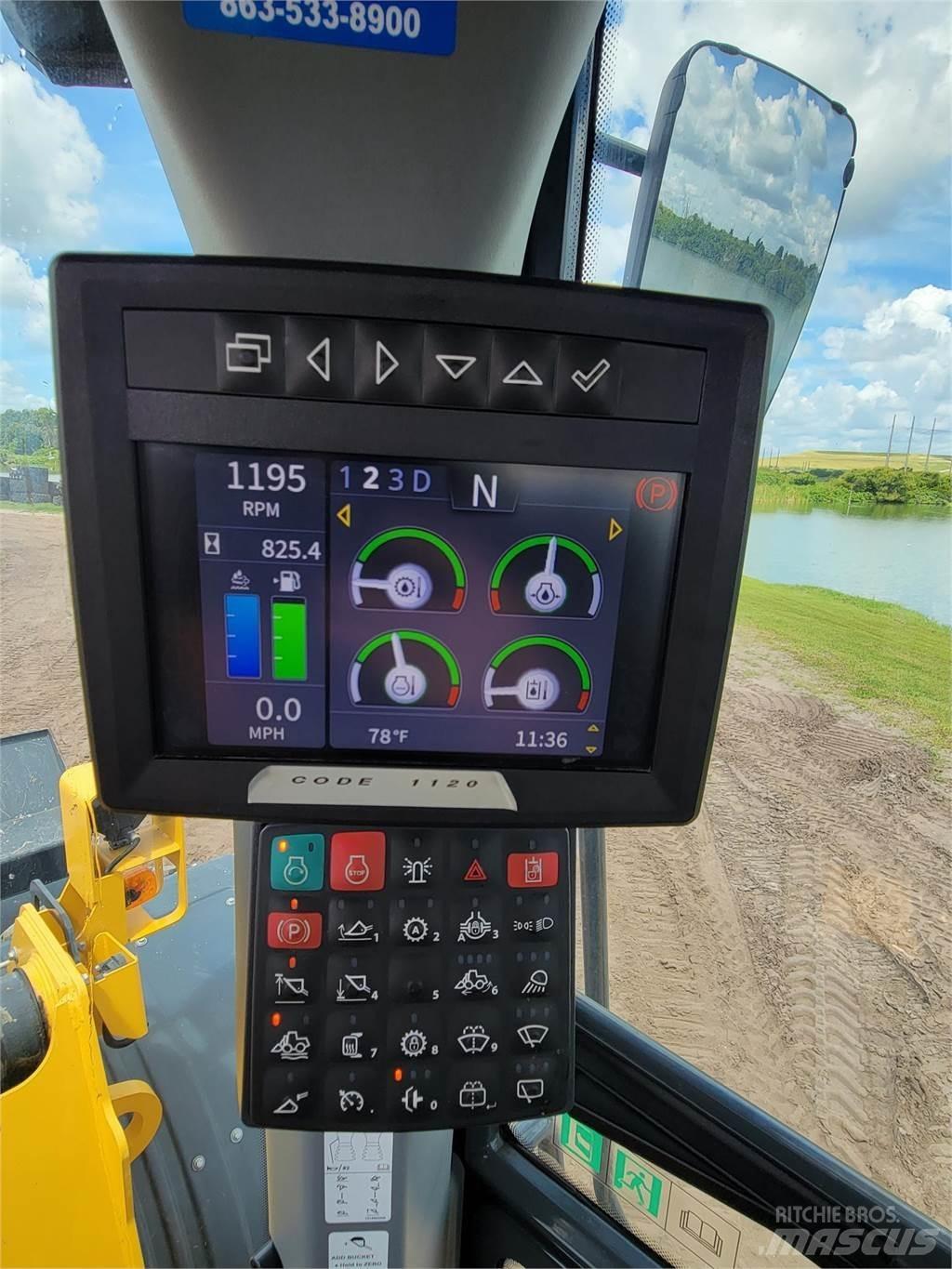 John Deere 744L Pyöräkuormaajat