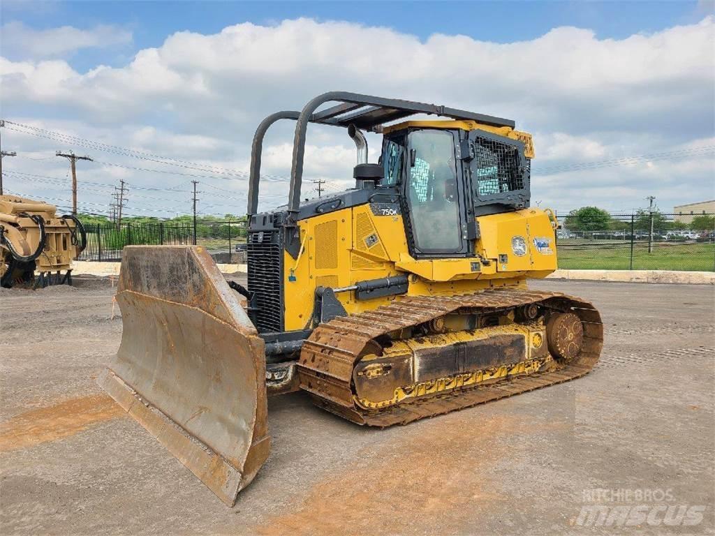 John Deere 750K LGP Telaketjupuskutraktorit
