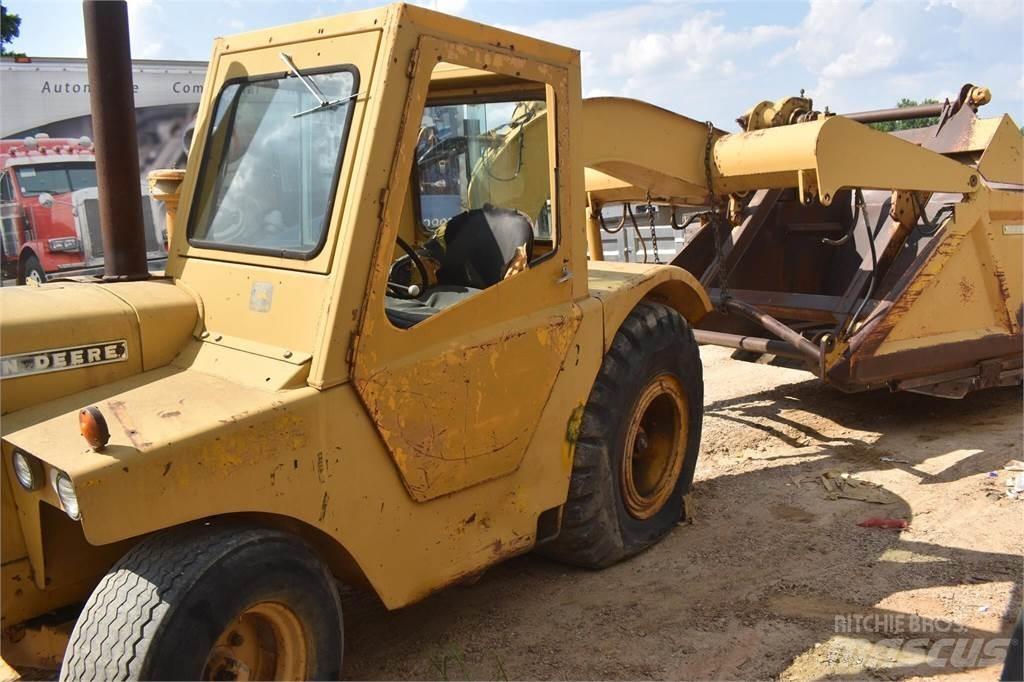 John Deere 760A Kaavinvaunut