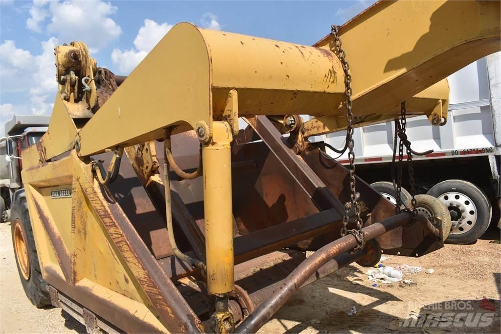 John Deere 760A Kaavinvaunut