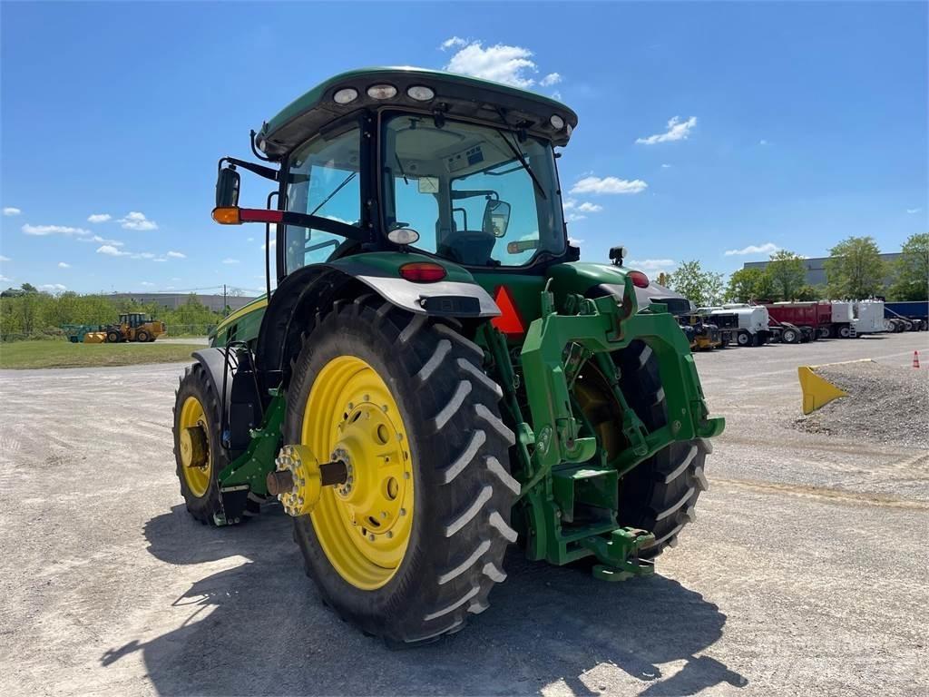John Deere 8320R Traktorit