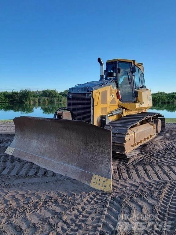 John Deere 850K WLT Telaketjupuskutraktorit