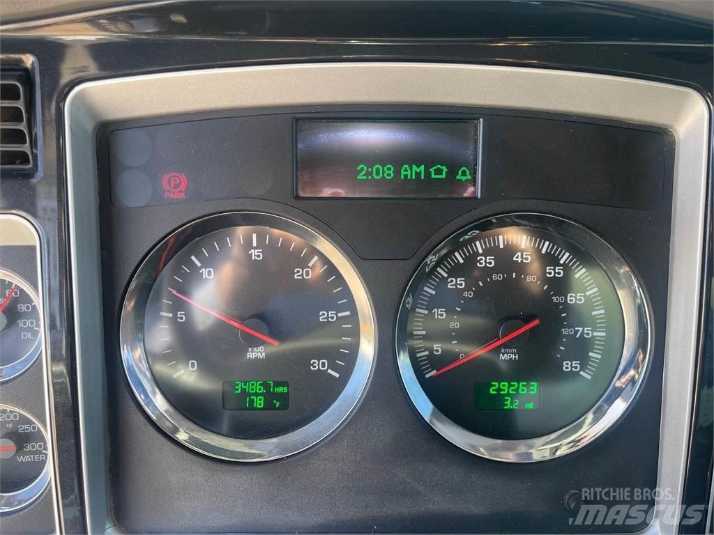 Kenworth T440 Vesisäiliöautot
