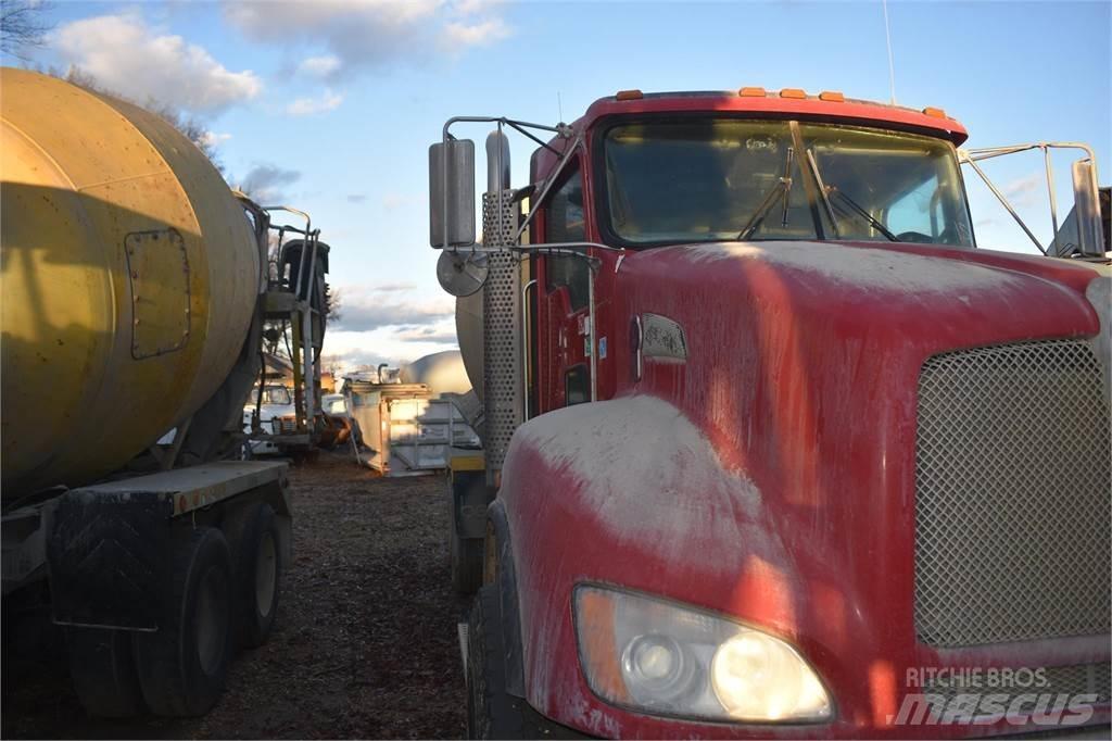 Kenworth T440 Betonikuorma-autot