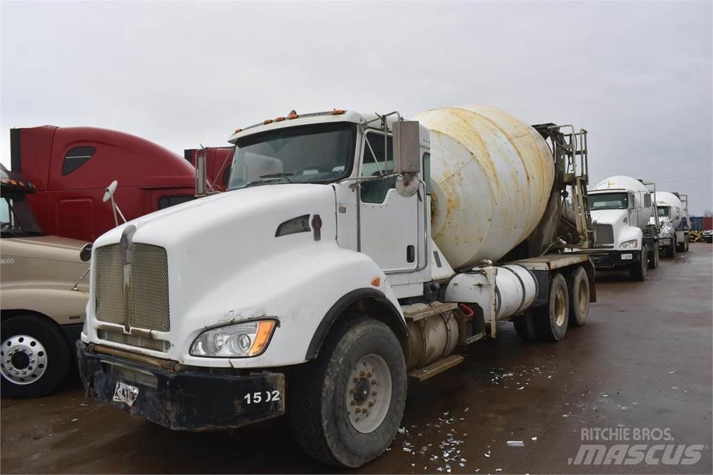 Kenworth T440 Betonikuorma-autot