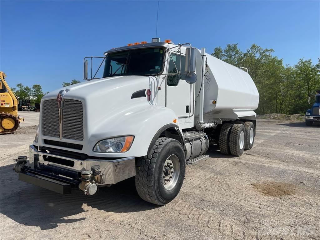 Kenworth T440 Vesisäiliöautot