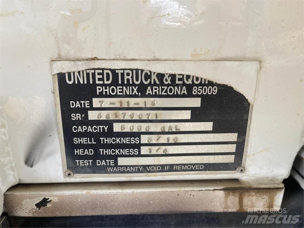 Kenworth T440 Vesisäiliöautot