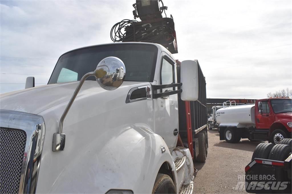 Kenworth T680 Nosturiautot