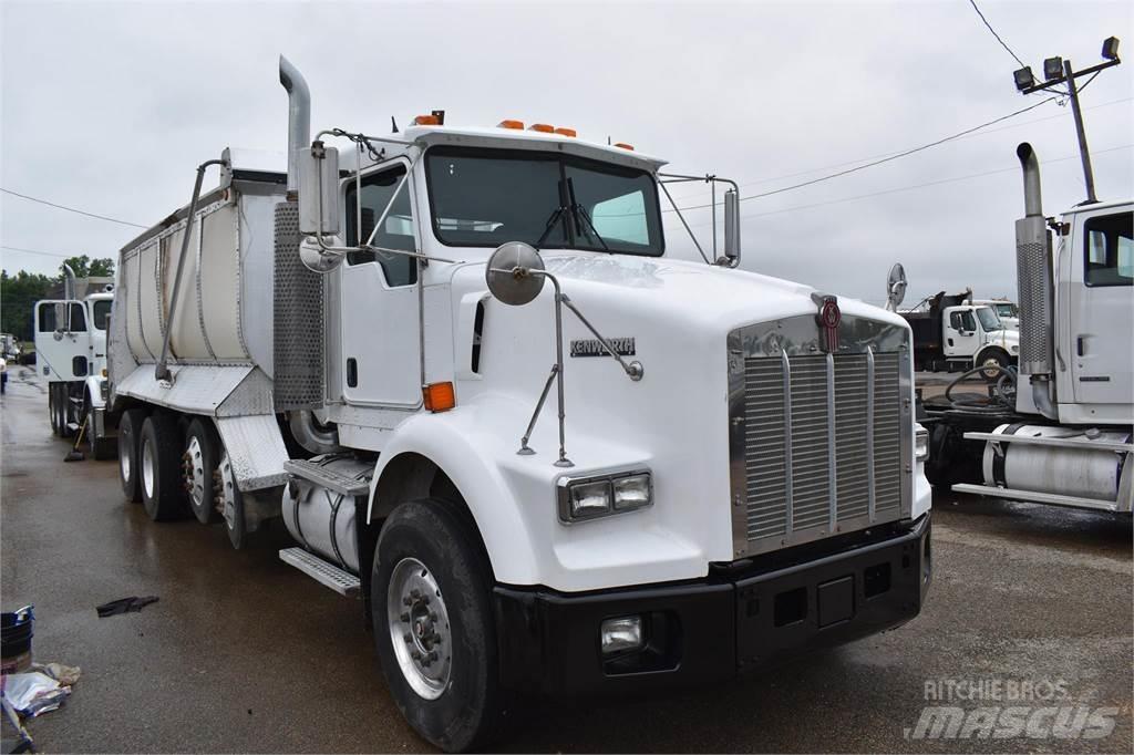 Kenworth T800 Sora- ja kippiautot