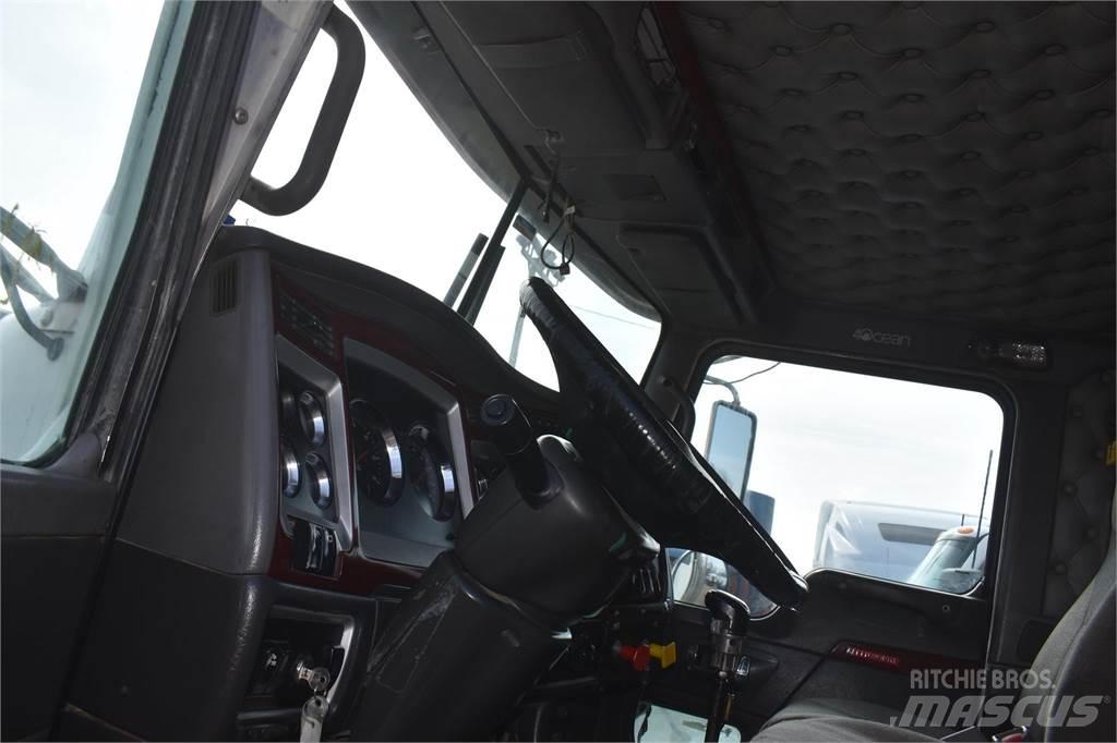 Kenworth T800 Sora- ja kippiautot