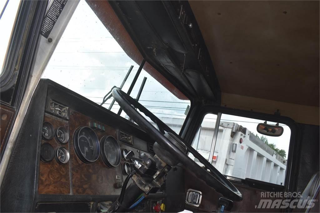 Kenworth T800 Sora- ja kippiautot