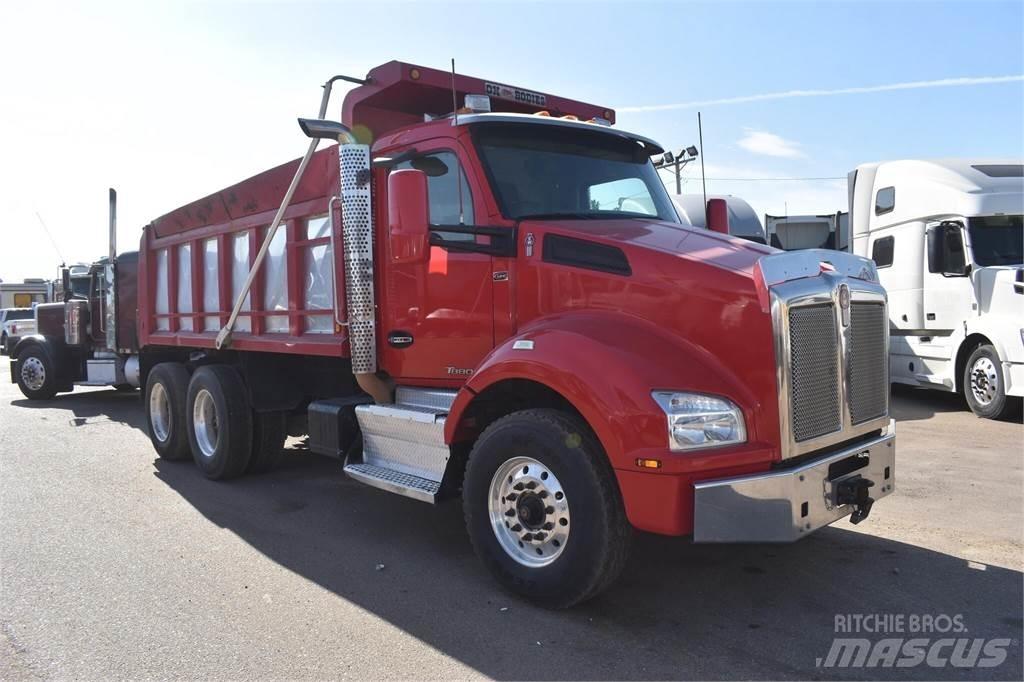 Kenworth T880 Sora- ja kippiautot