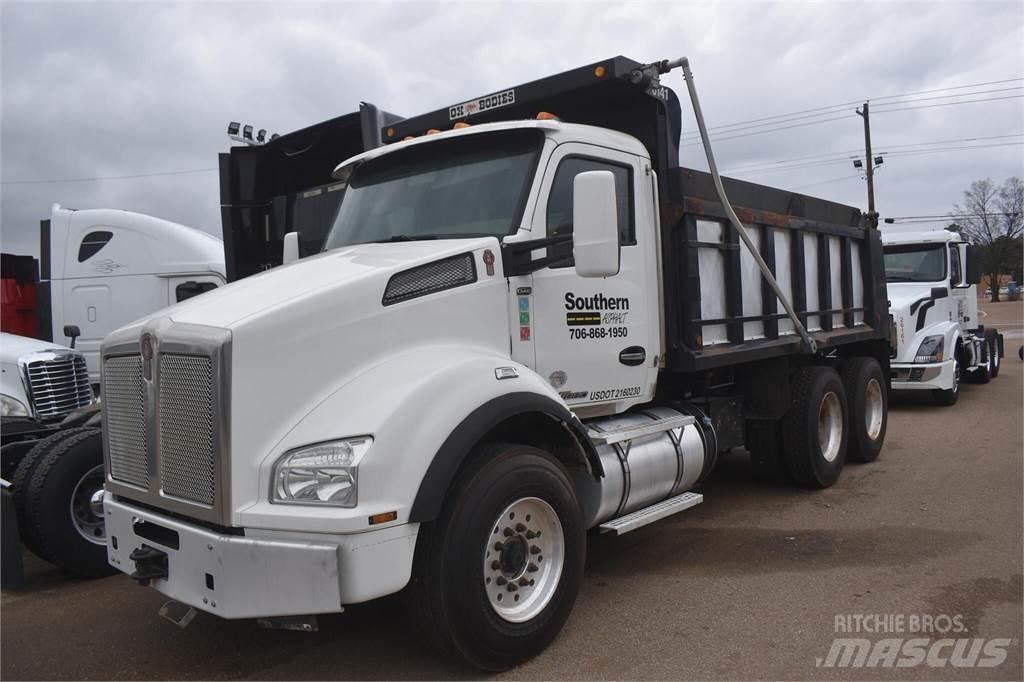 Kenworth T880 Sora- ja kippiautot