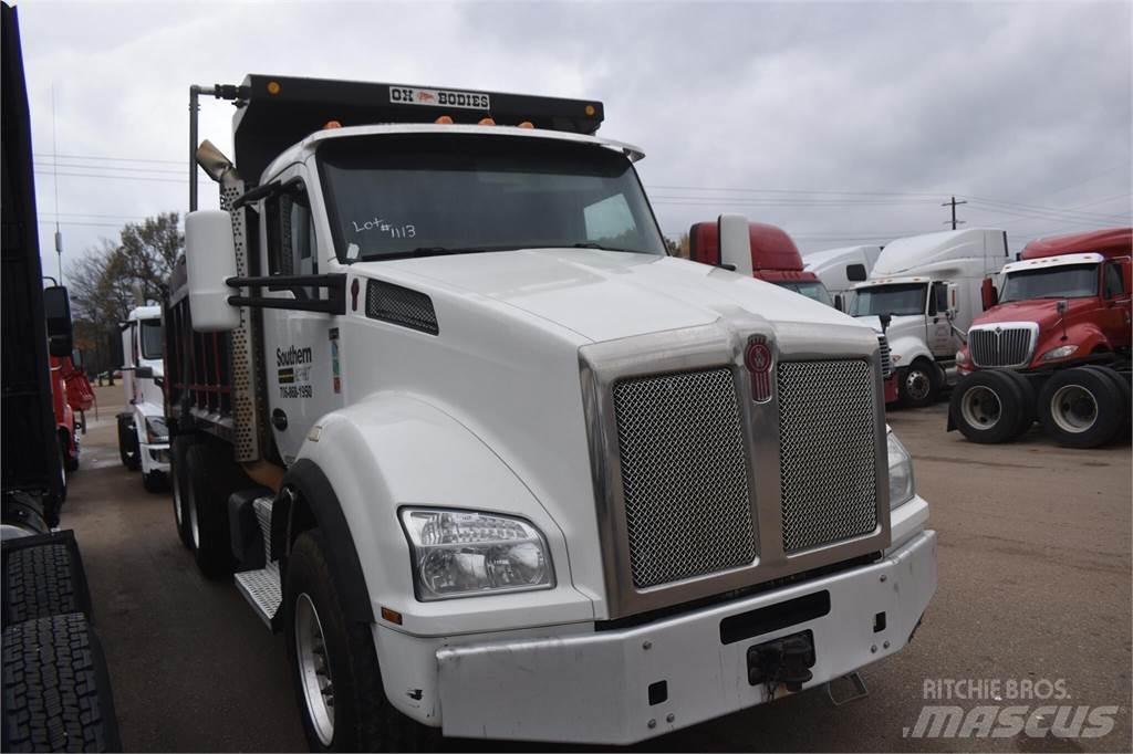 Kenworth T880 Sora- ja kippiautot
