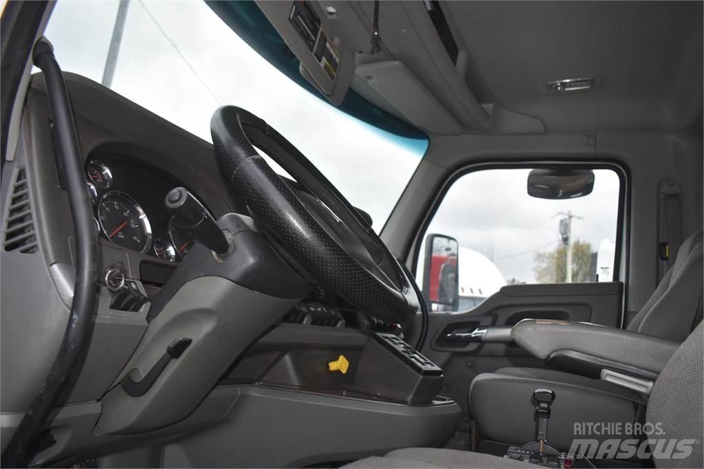 Kenworth T880 Sora- ja kippiautot