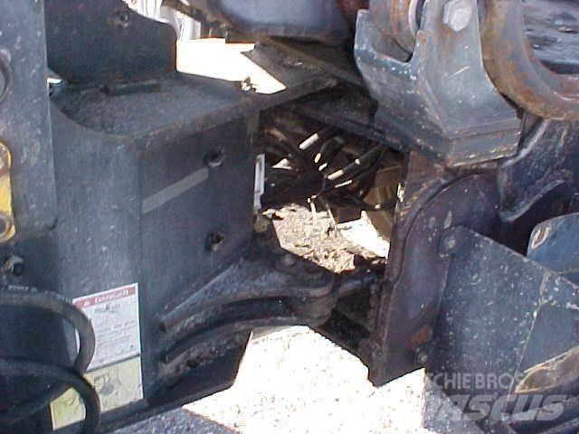 Komatsu WA100 Pyöräkuormaajat