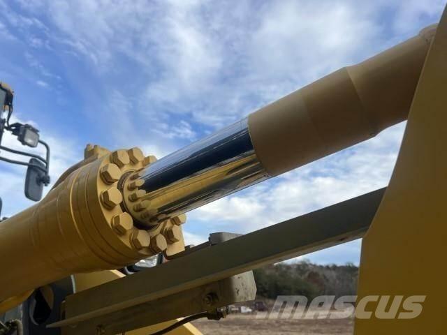 Komatsu WA320-8 Pyöräkuormaajat