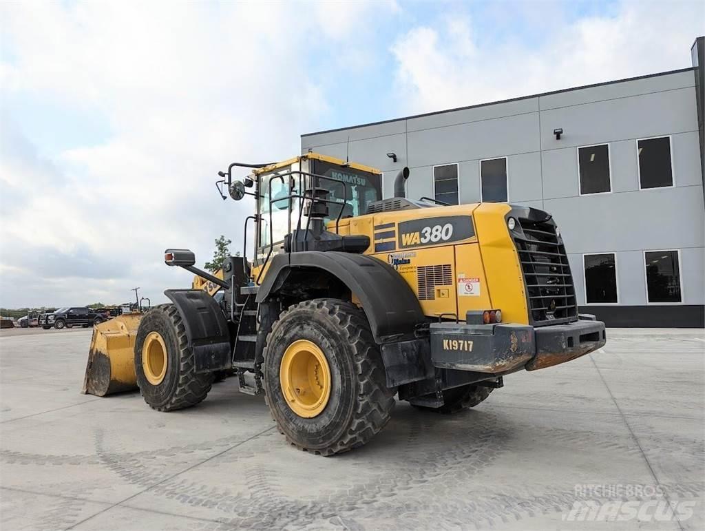 Komatsu WA380-8 Pyöräkuormaajat