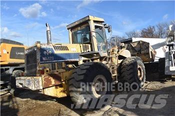 Komatsu WA420 Pyöräkuormaajat