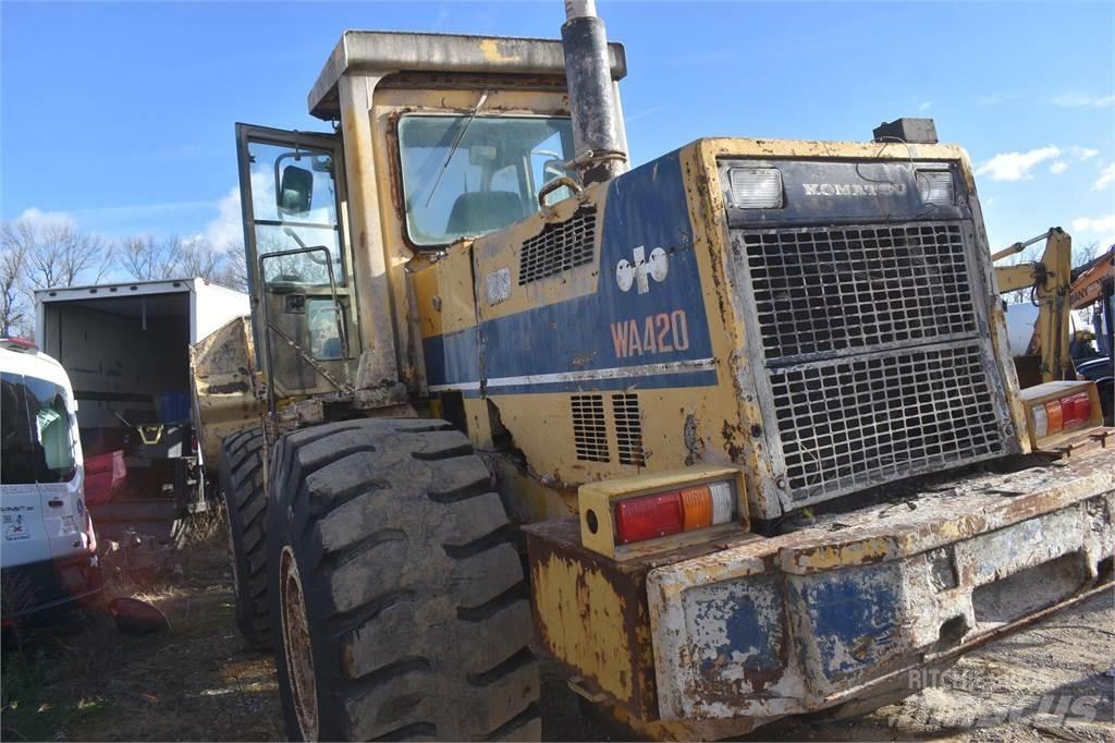 Komatsu WA420 Pyöräkuormaajat
