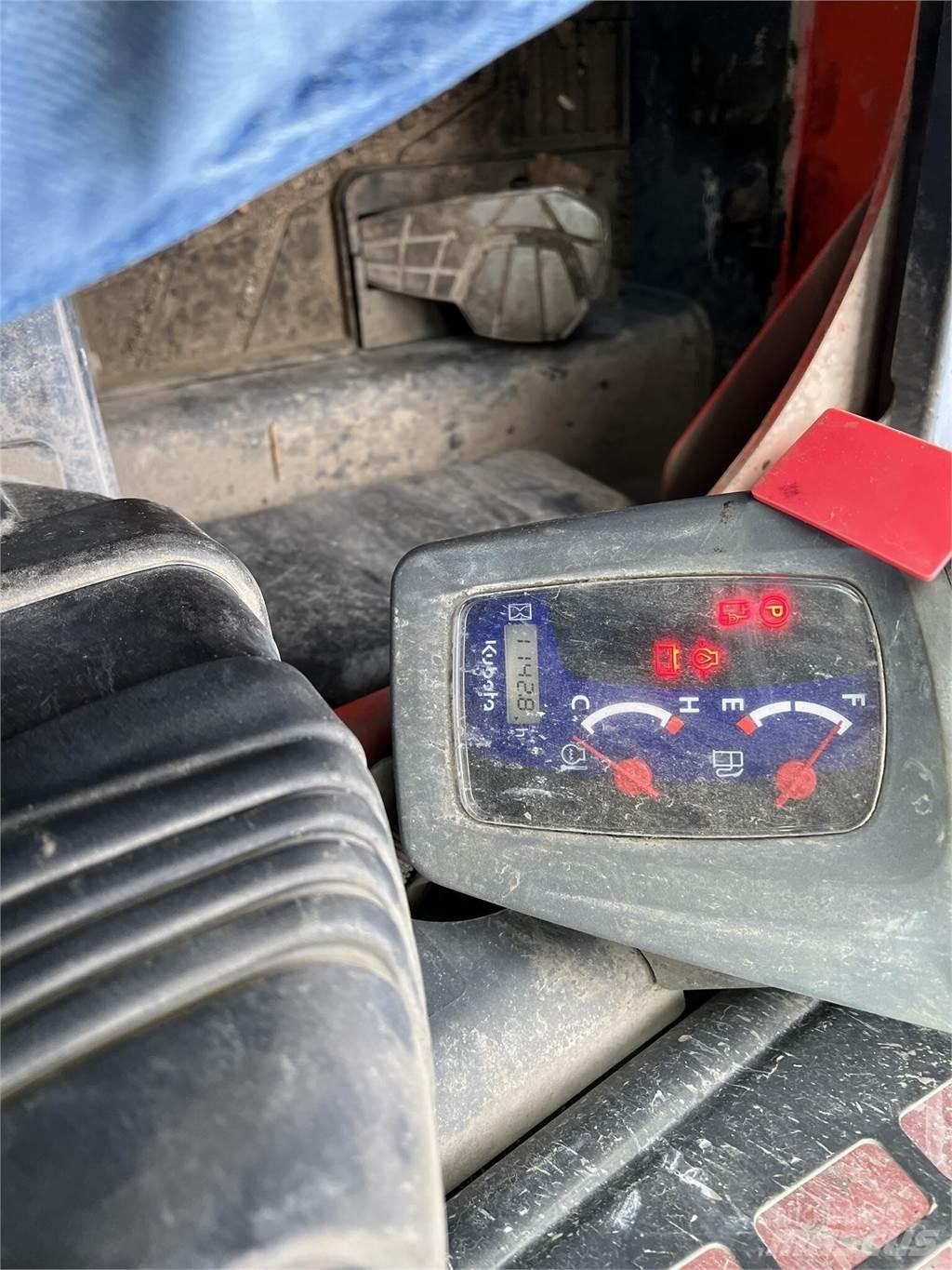 Kubota SSV75 Liukuohjatut kuormaajat
